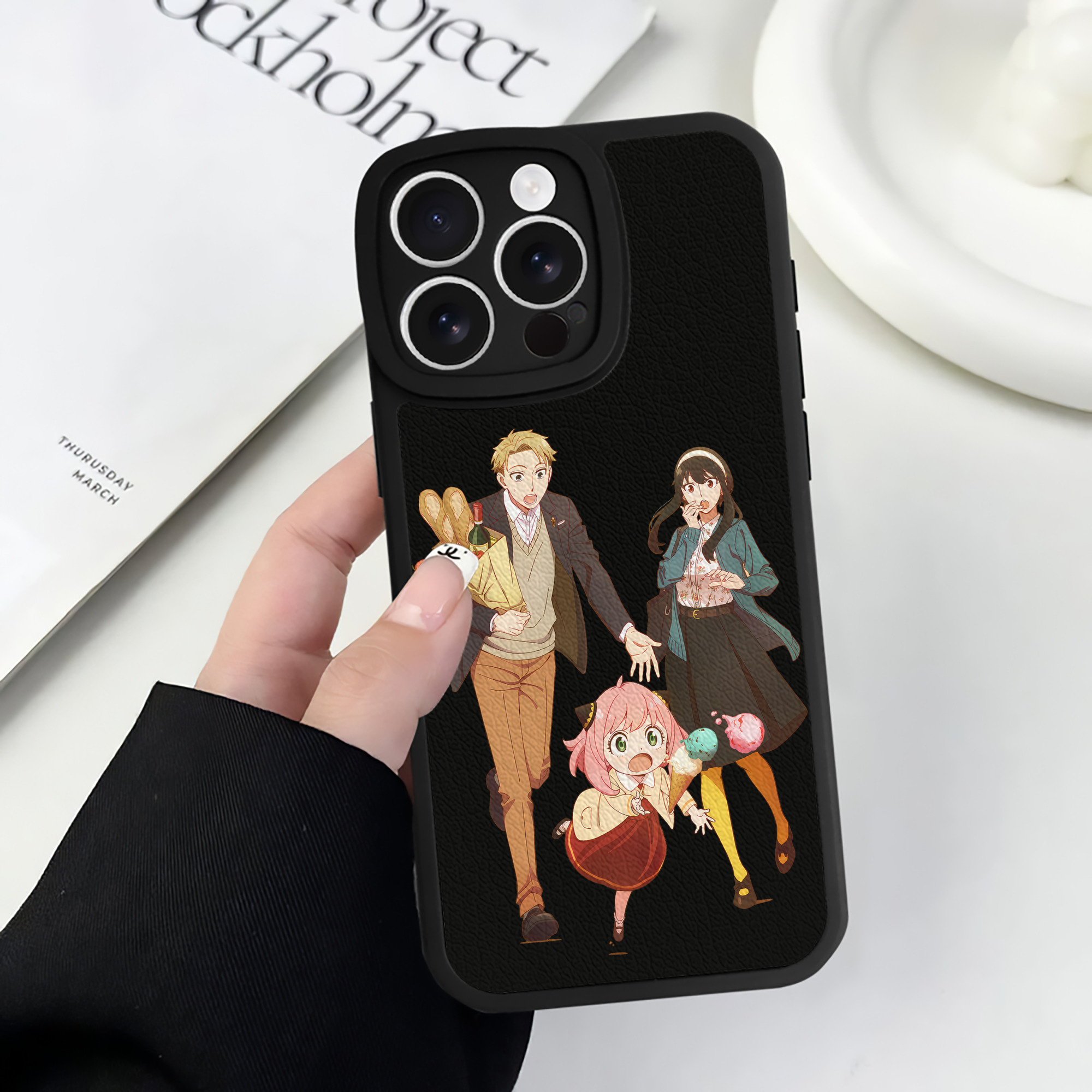 （画像用） SPY×FAMILY间谍家家酒 【iPhone 16シリーズ対応】シリコンスマホケース（レザー調） 材質：シリコン